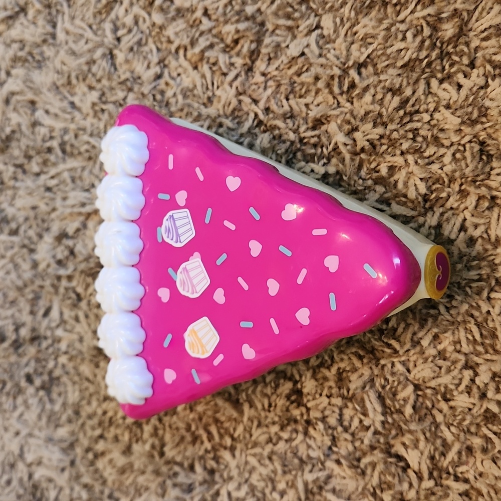 Polly Pockets Pie Party Zone toy